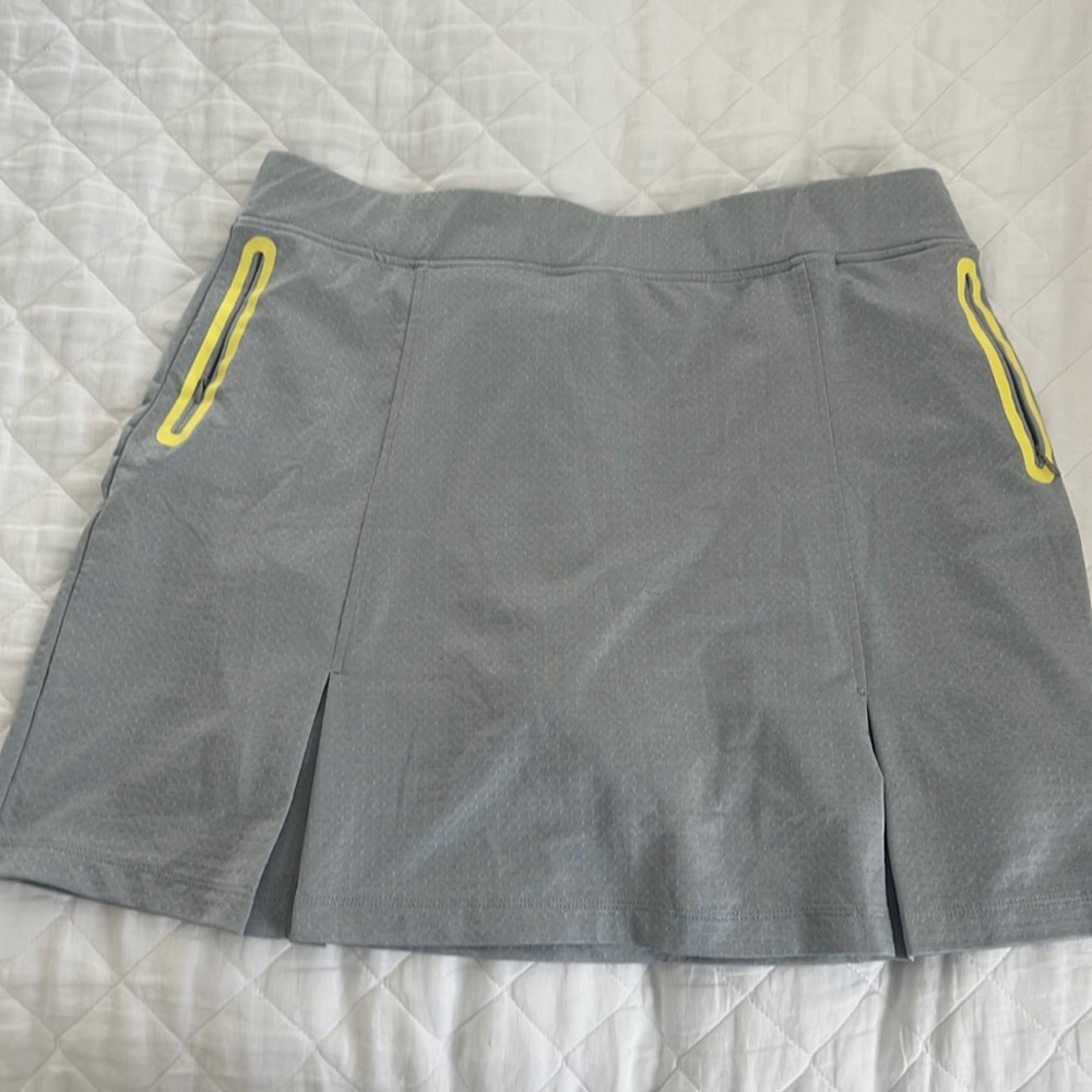 Womens Bette & Court Golf Skort - Grey with Yellow Accents Size XL